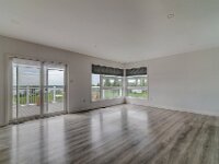 04 17 Longman Rd