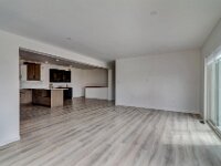 06 17 Longman Rd