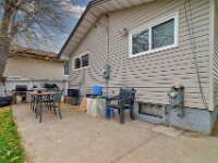 26 245 Edward St
