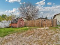 31 245 Edward St