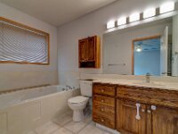 16 25 Elm Bay Lumsden