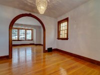 11 2648 Retallack St