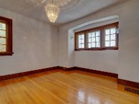 12 2648 Retallack St