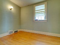 18 2648 Retallack St