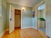 19 2648 Retallack St