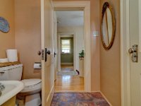 21 2648 Retallack St