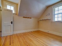 22 2648 Retallack St