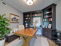19a 301-2300 Broad St
