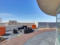 30 301-2300 Broad St