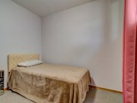 12 320 Froom Cres