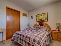 16 320 Froom Cres