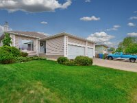 02 3511 Bishop Cres