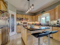12 3511 Bishop Cres