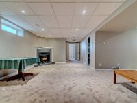 21 6343 Hird Cres