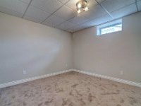 26 6343 Hird Cres