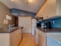 08 908 Connaught St